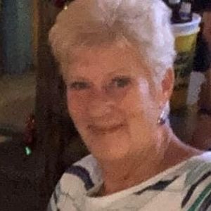 Meet your Posher, Holly